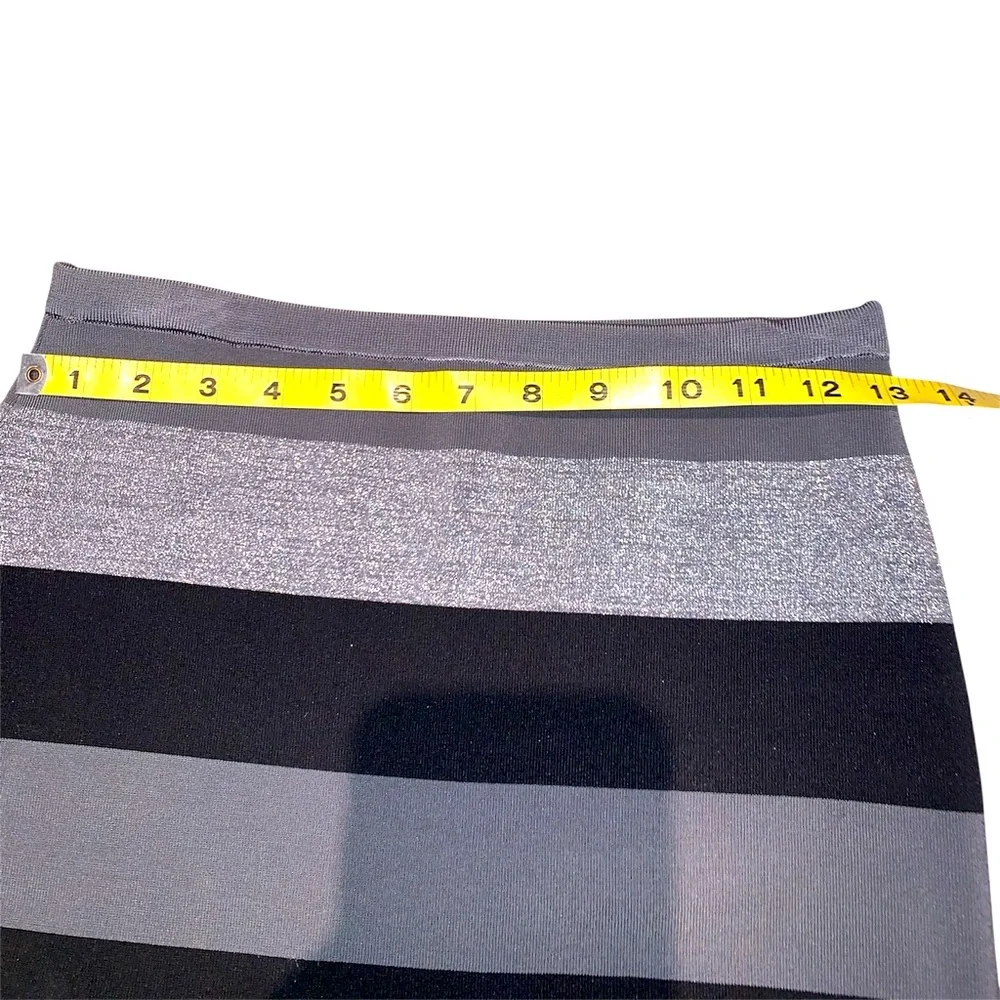 đź’• BEBEđź’•BANDAGE SKIRTđź’•EXCELLENT CONDITION! - Picture 3 of 8